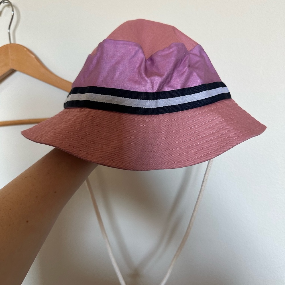 DAVID & YOUNG | NWOT pink black bucket hat / pail hat / secret pocket